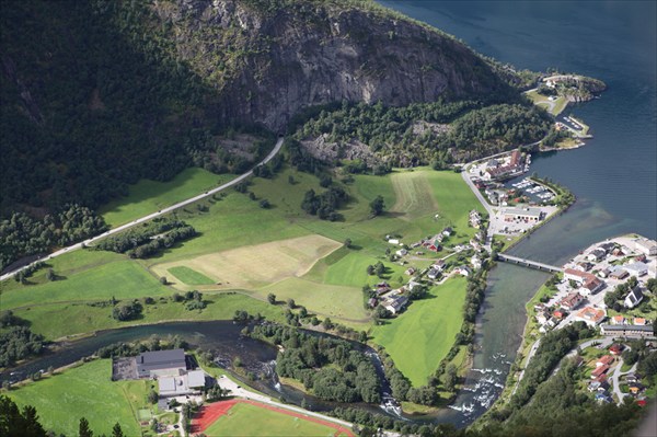 Вид сверху на Aurland